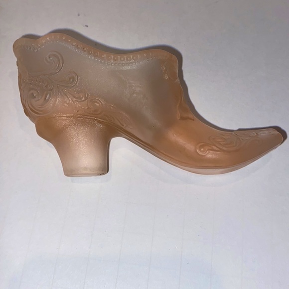 Satin Pink Victorian Glass Shoe - Picture 7 of 8